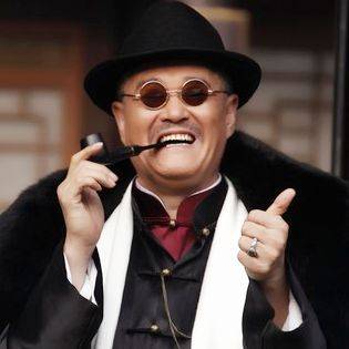 但话糙理不糙,本山大叔总是能幽默地一语道破旁人看不透的事.